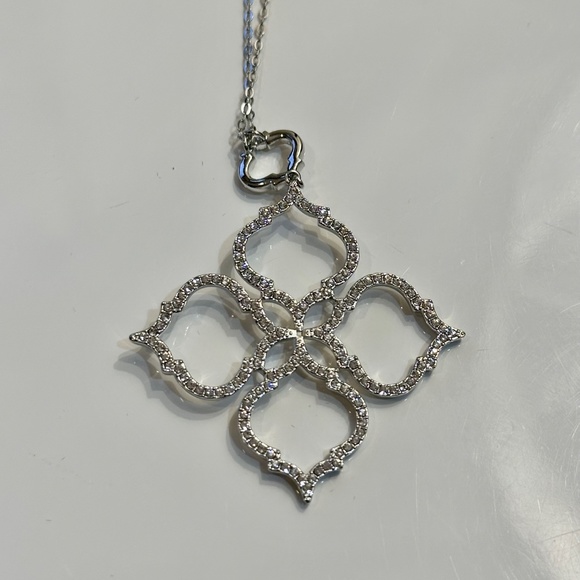 Women's Necklace - Picture 2 of 5